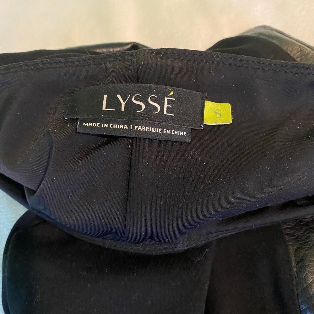 Lysse small black pants 67%viscose 28%nylon and 5% elastane zipper on bottom